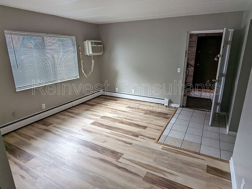 1st image of 4308 Hamilton Ave #9