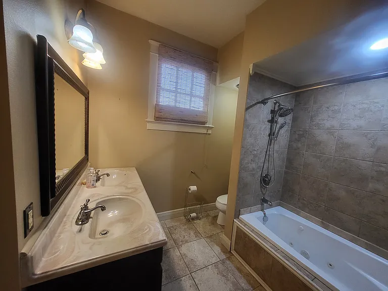 2748 Wisteria St — Photo 17