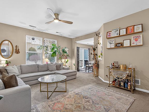 4th image of 652 Hawley Dr