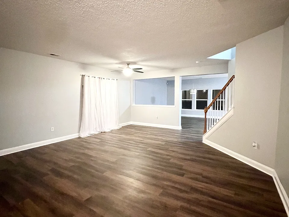 4724 Kiddle Ln