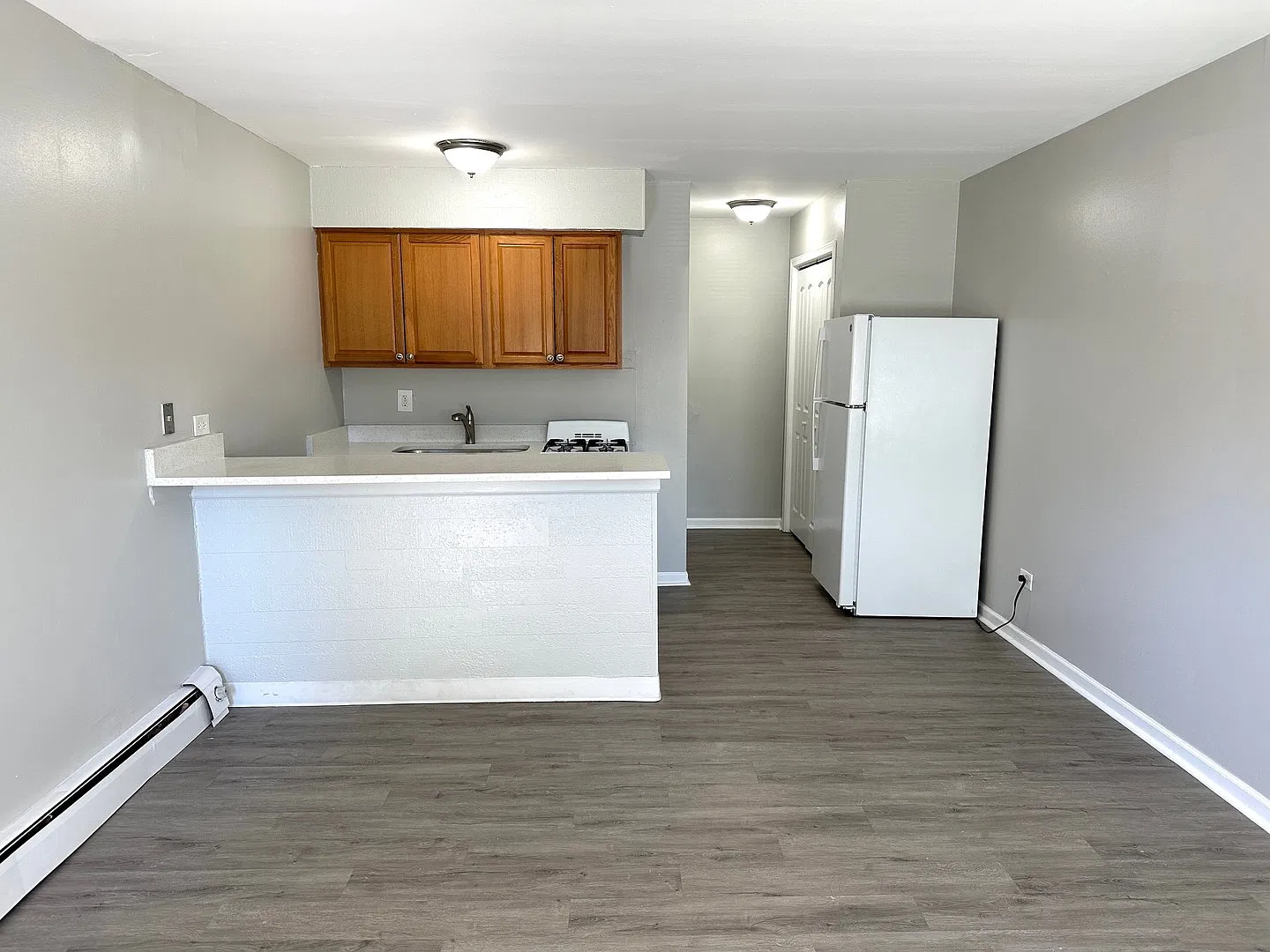 Studio, 400 sqft, $1,095 — Photo 3