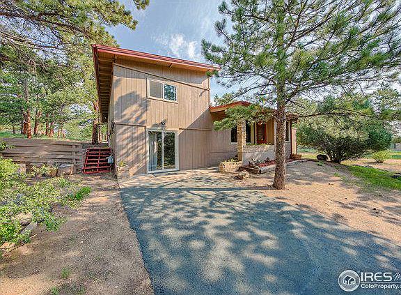 4th image of 275 Peck Ln