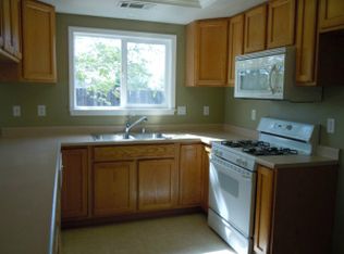 3887 Wolverine Dr, Redding, CA 96001