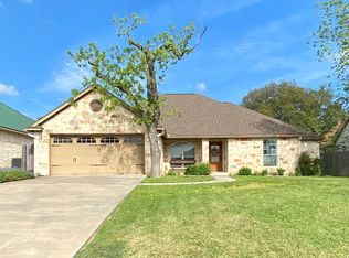 1205 Nicole Ln, Fredericksburg, TX 78624