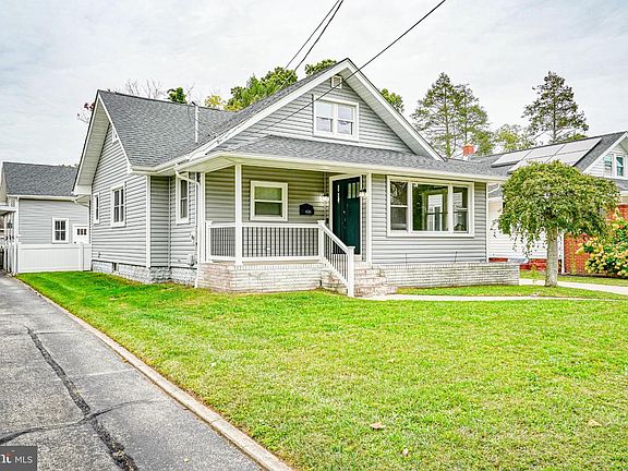 2nd image of 436 Peach St