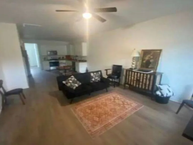834 Ridgewood Dr #4 — Photo 3