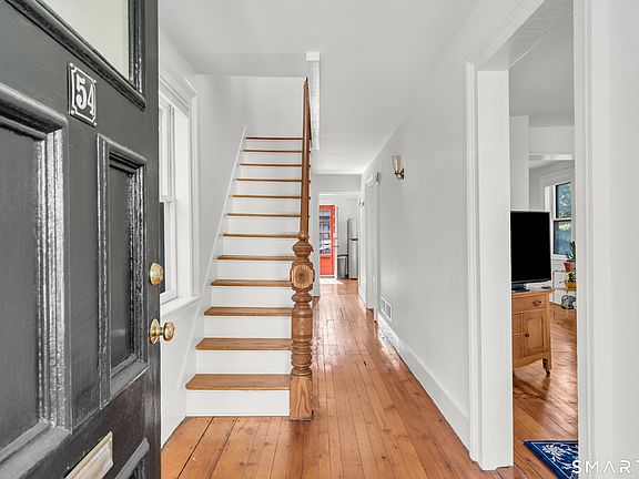 3rd image of 50-54 Lyon Street