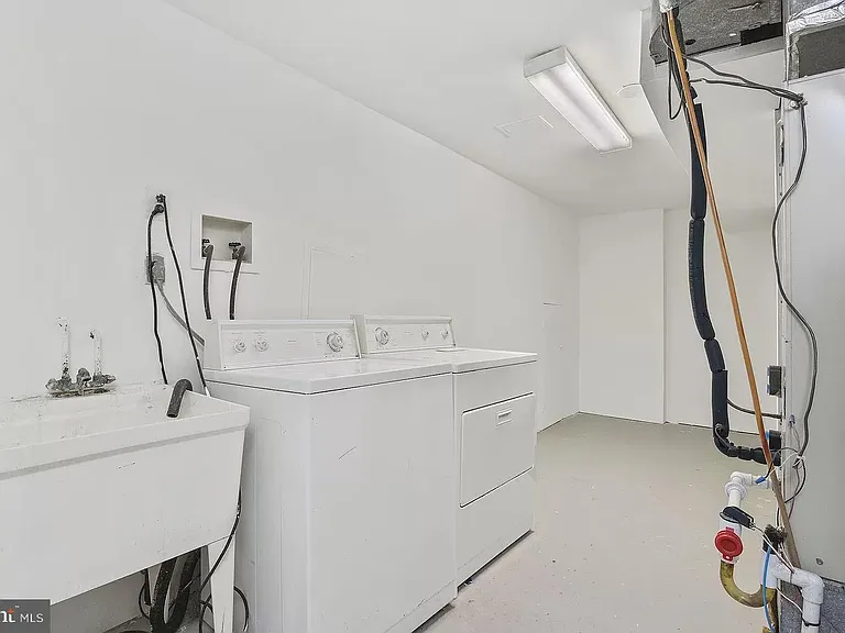10606 Tuppence Ct — Photo 22