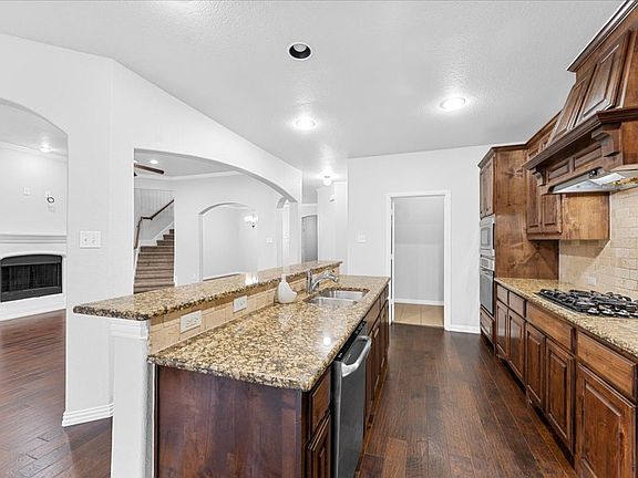 5th image of 5558 Emerson Ct