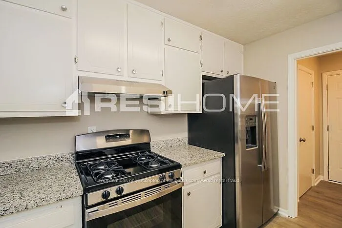2886 Botany Dr — Photo 4
