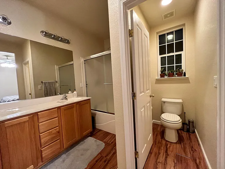 868 Holley Ct — Photo 11