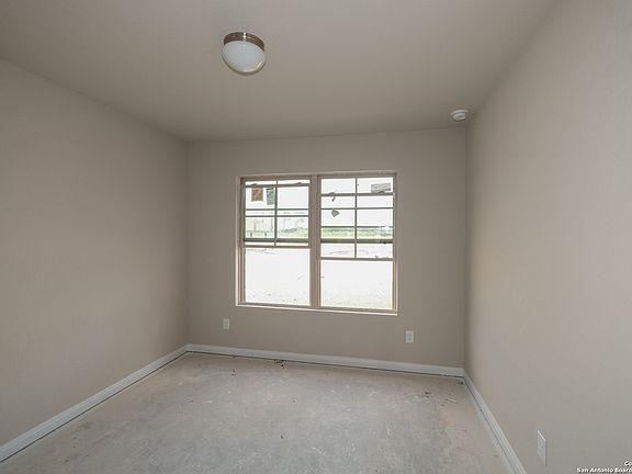 2nd image of 5914 Willow Point Blvd.