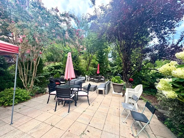 118-17 Union Turnpike image 17 of 26