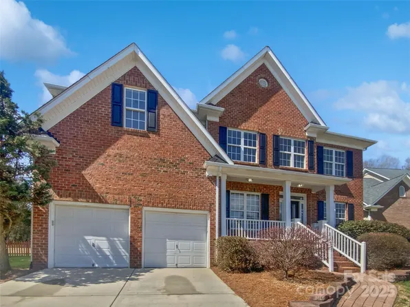 11023 Alnwick Ct, Charlotte, NC 28262