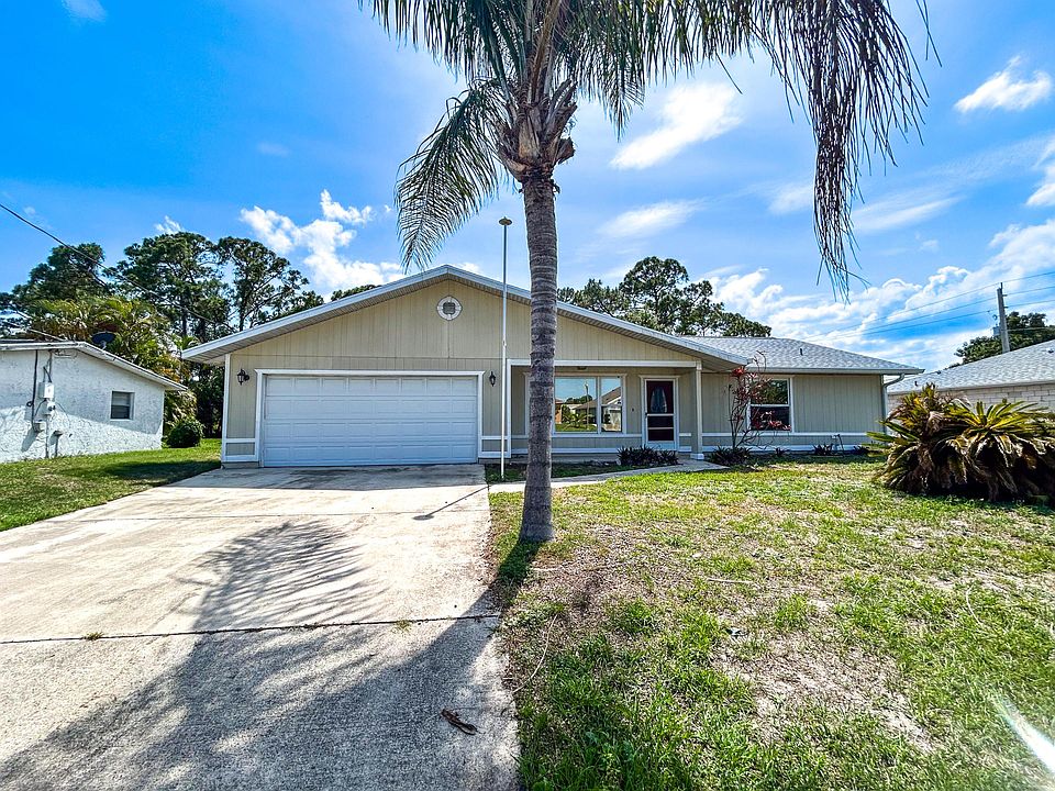 1st image of 1712 SW Airoso Boulevard