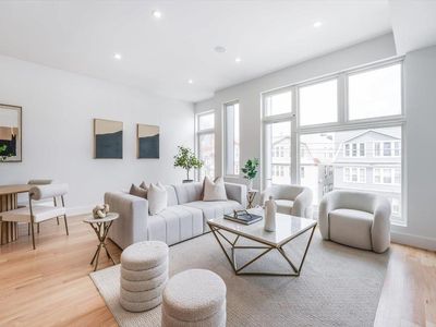 91 Pearsall Ave #2, Jersey City, NJ, 07305