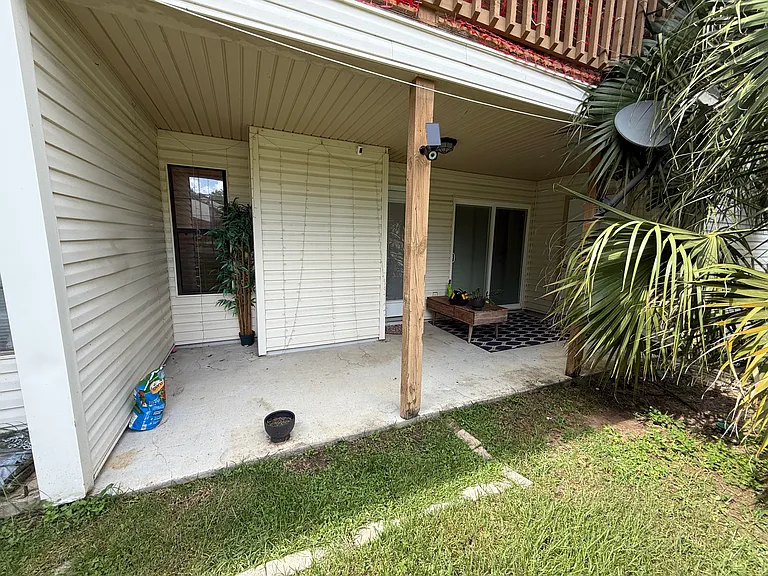 1108 Greentree Ct #C — Photo 24