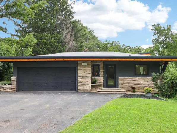 1520 South Springdale ROAD, Waukesha, WI 53186