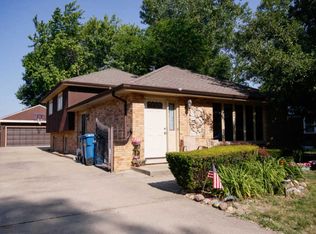 11124 S Leamington Ave, Alsip, IL 60803