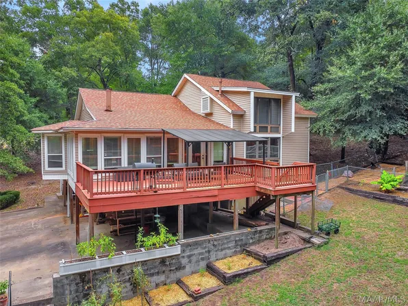 335 Busch Hill Dr, Wetumpka, AL 36093