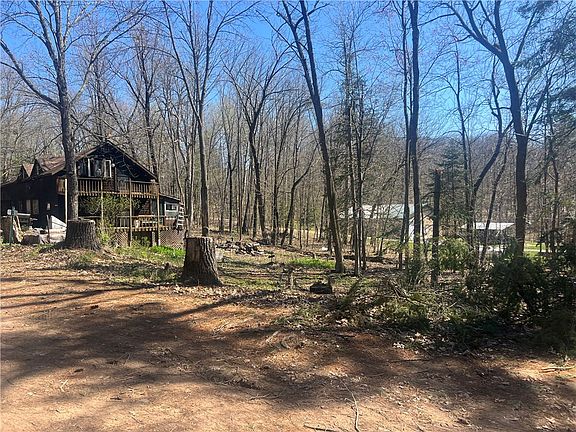 3rd image of 2543 Rockford Road