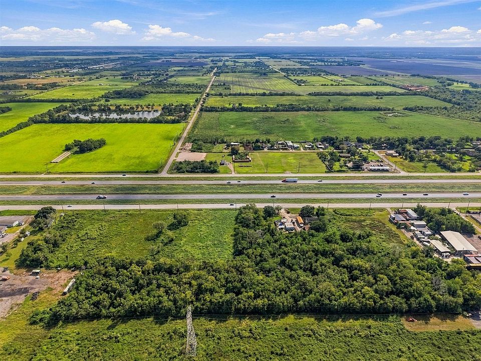 2nd image of 18 County Road 572