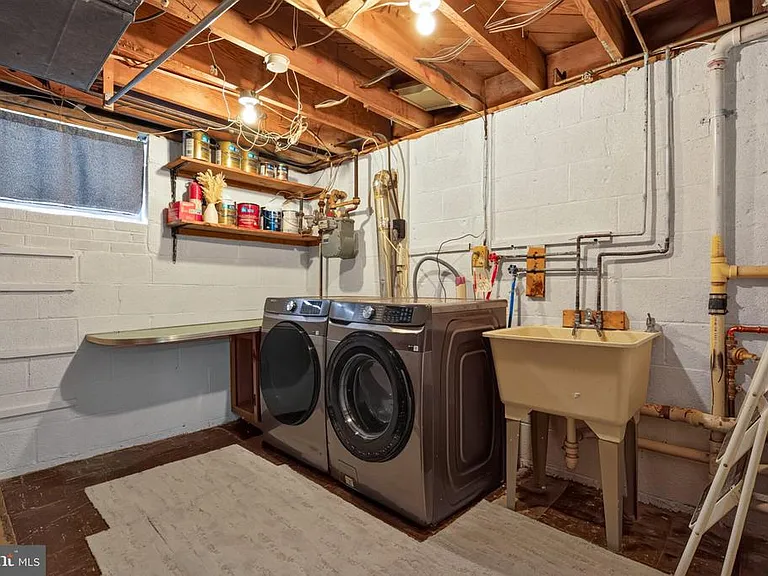 6206 Hillview Ave — Photo 42