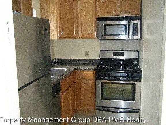 2nd image of 1619 Green St #8364177