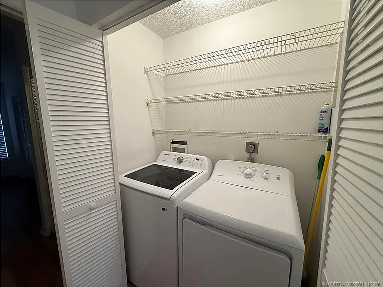 8005 SE Villa Cir — Photo 13