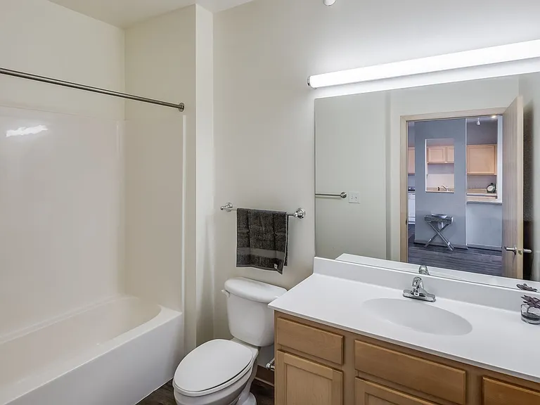 Vine Street Lofts — Photo 11
