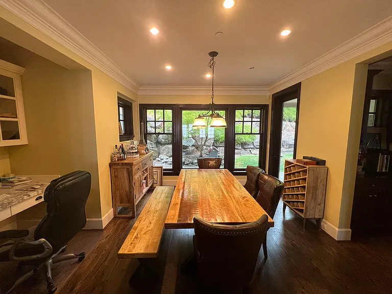 1379 Chartwell Dr — Photo 22