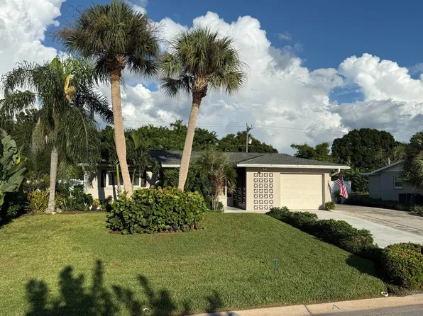 166 Algiers Dr, Venice, FL 34293