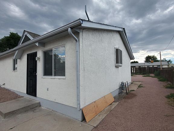 4th image of 815 San Angelo Ave