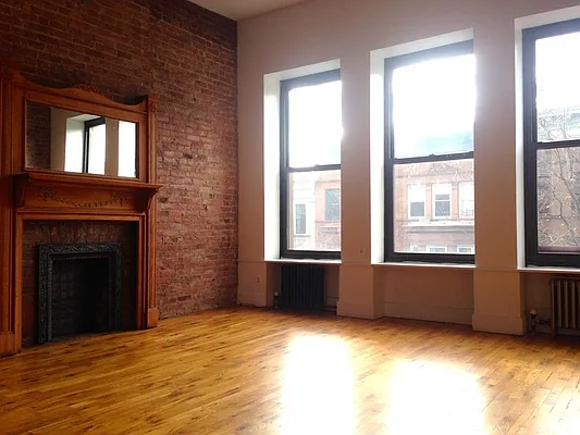 Rented by JAD Realty Group | media 20