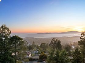 104 Hill Rd, Berkeley, CA