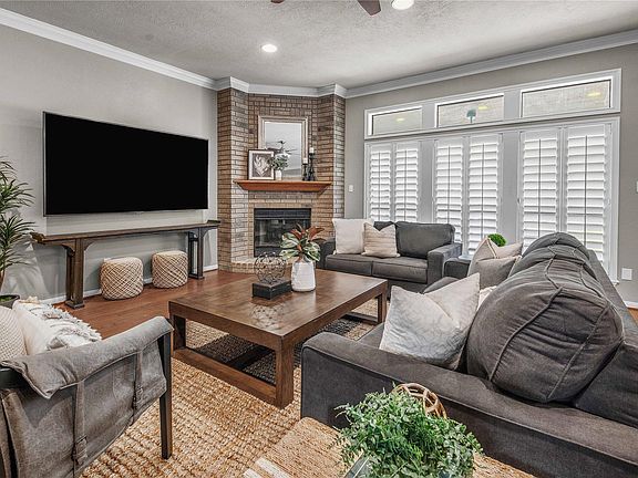 4th image of 2810 Rayado Ct N