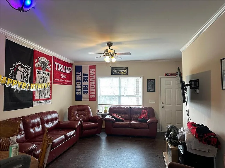 194 Strickland Ave — Photo 7