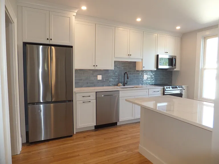 35 Melbourne St #1 — Photo 11
