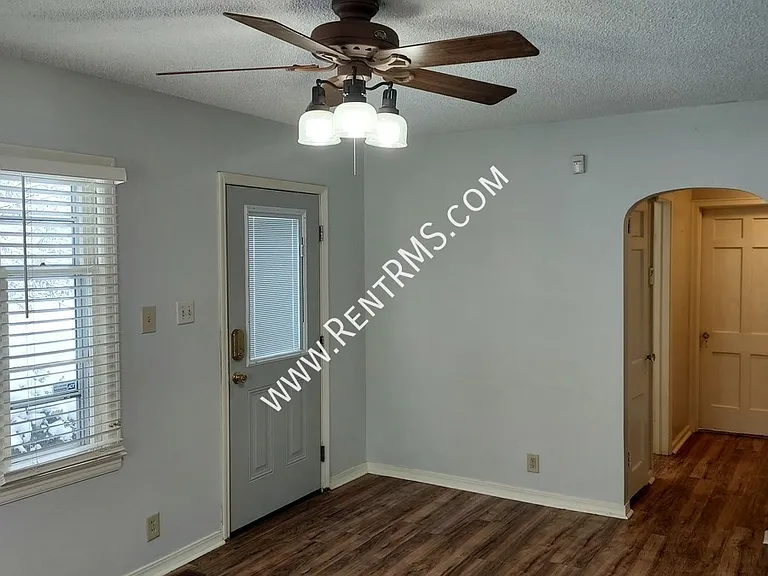 1014 SW Orleans St — Photo 6
