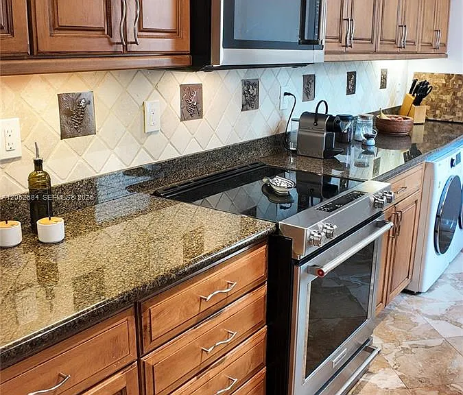 900 Greensward Ln #111-G — Photo 9
