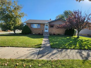 6115 Smith Rd, Brookpark, OH 44142