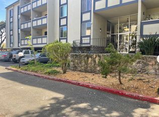 965 Shorepoint Ct APT 102, Alameda, CA 94501