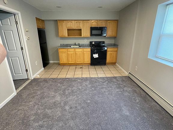 4th image of 327 Powhattan Ave #C