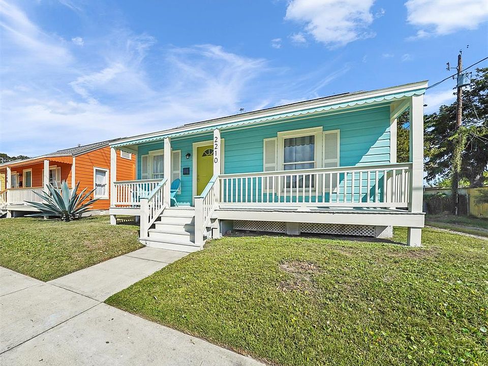 1st image of 2202 43rd St