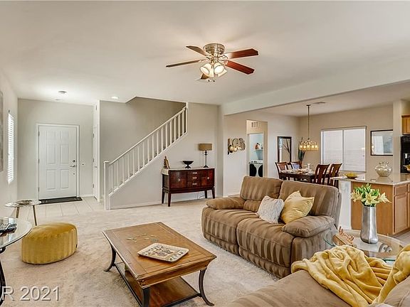 2nd image of 10186 Lucca Bluff St