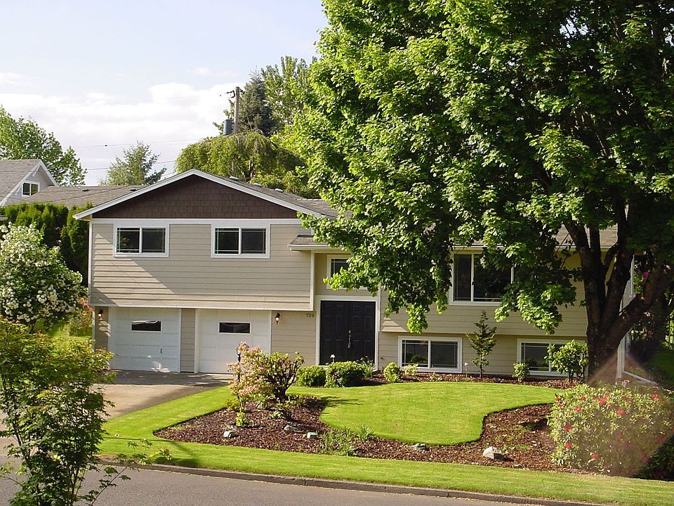 Desireable  5bd/3 bath Westside Home