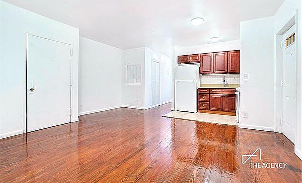 1st image of 90-26 52nd Ave Floor 1