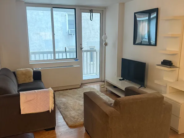 50 Lexington Avenue image 1 of 7