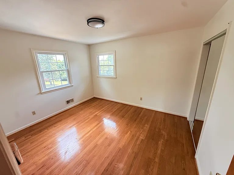 5820 Castle Rock Rd — Photo 8