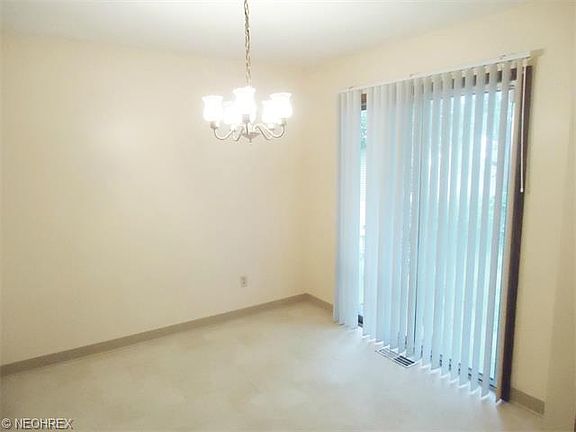 4th image of 1668 Berwick Dr
